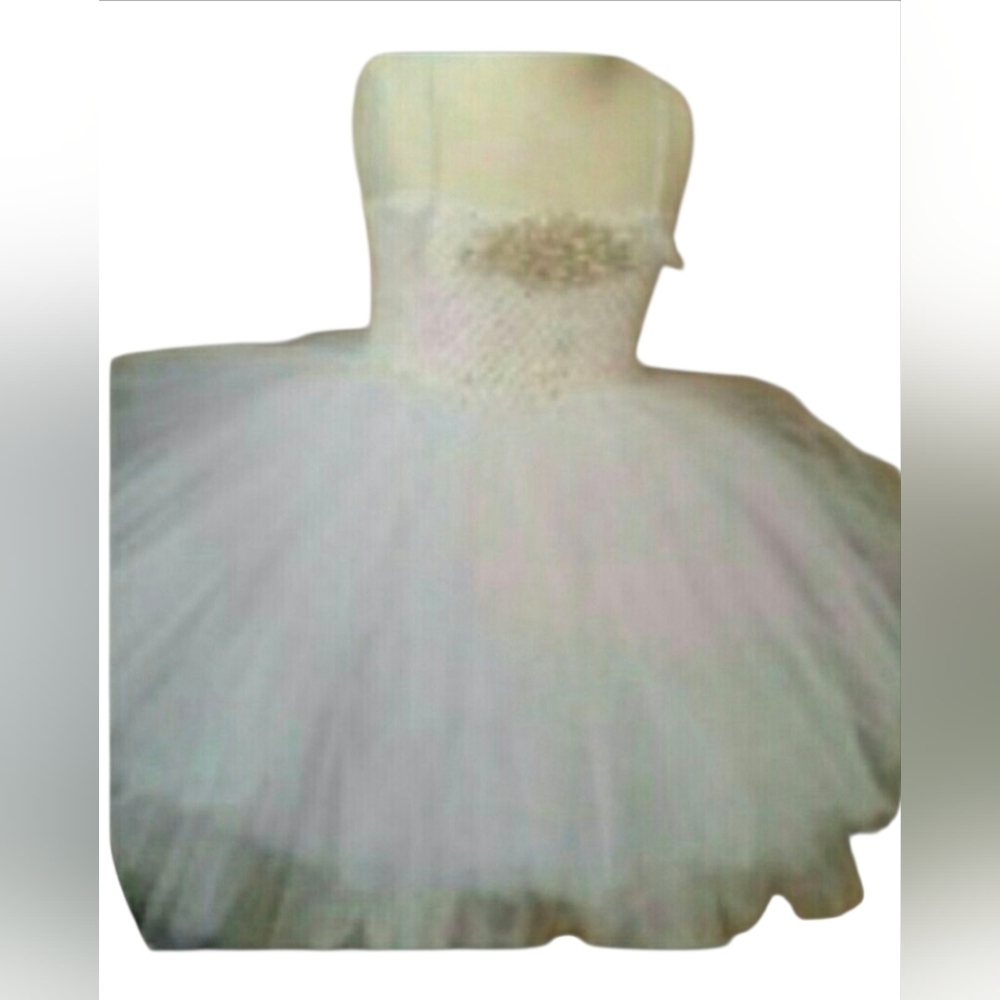 White Triple Layered Tulle Handcrafted Dress Accent Beaded Applique Size 6 NWT